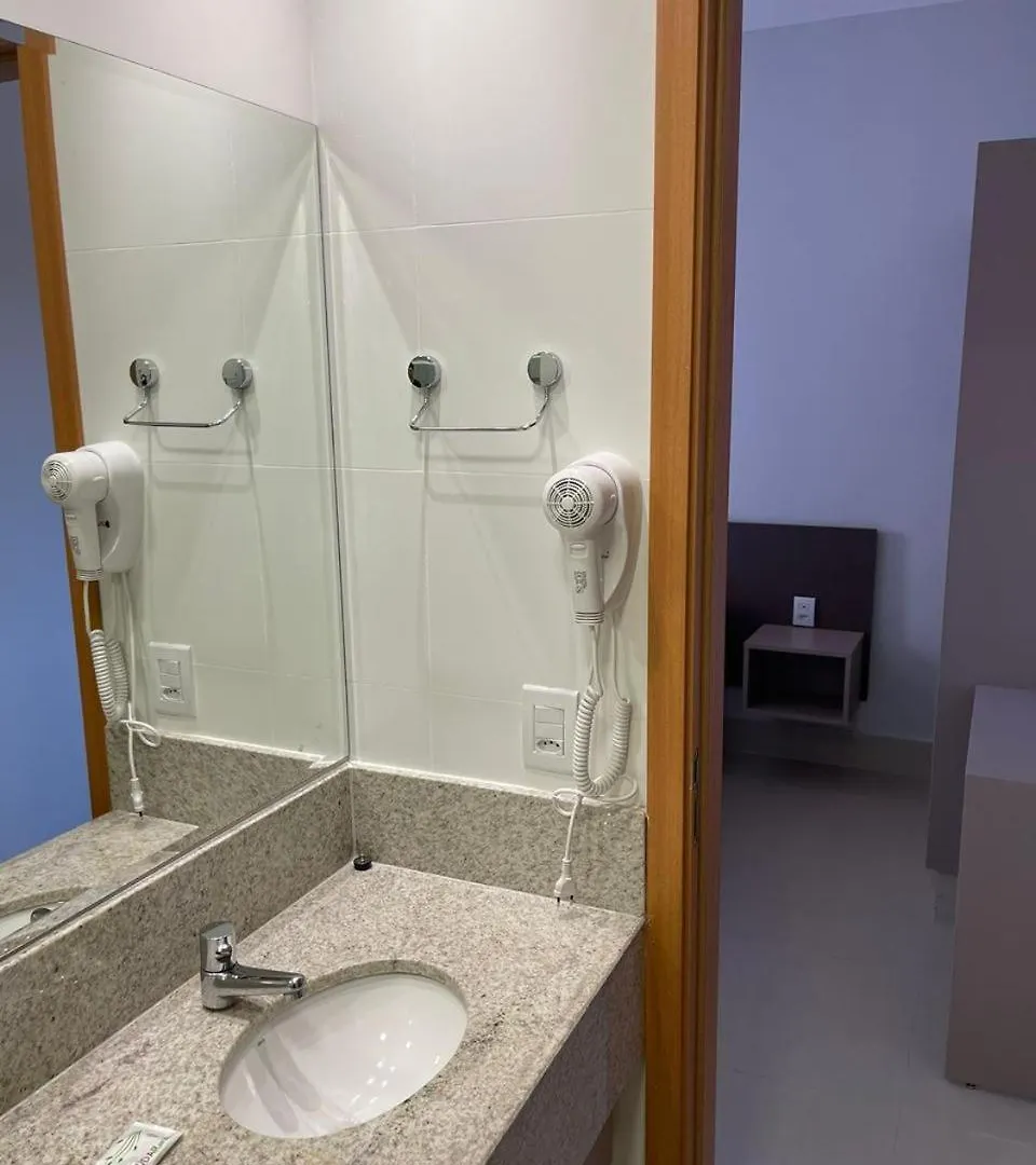 Eco Towers Resort - Lagoa Quente - Acesso Ao Parque, Cafe, Jantar - Opcional Caldas Novas Apartahotel