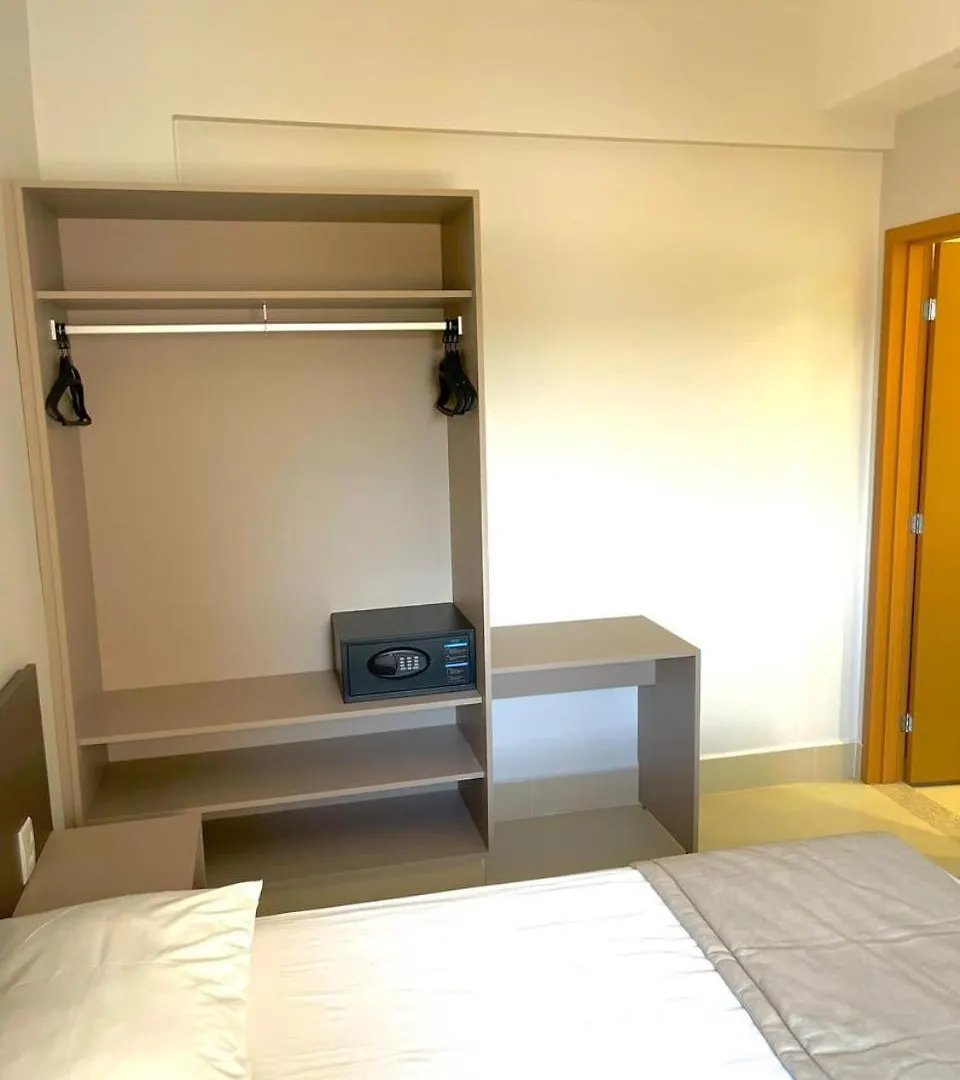 Apartahotel Eco Towers Resort - Lagoa Quente - Acesso Ao Parque, Cafe, Jantar - Opcional Caldas Novas